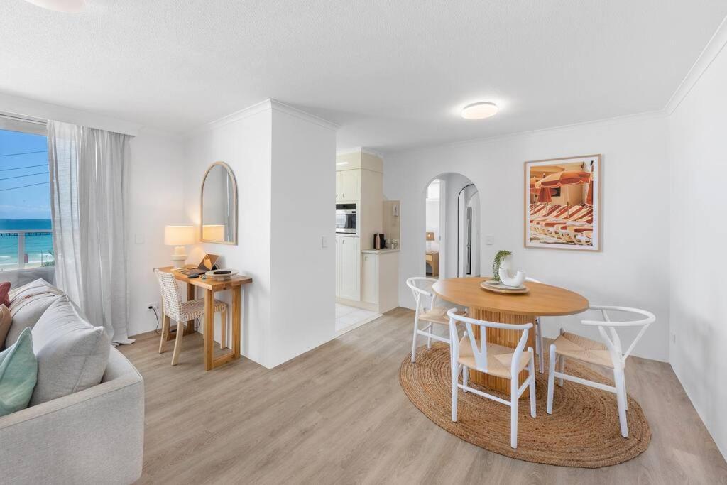 Amazing View And Perfect Location Kirra Apartment